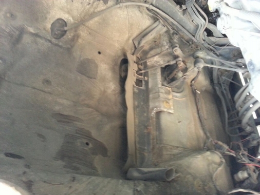 รถฮีโน่ 10 ล้อ รั้ว ( ไม่ดั้ม ) FN3H 195 แรงม้า. สนใจติดต่อ 081 - 6079515 รถฮีโน่ 10 ล้อ รั้ว ( ไม่ดั้ม ) FN3H 195 แรงม้า. สนใจติดต่อ 081 - 6079515