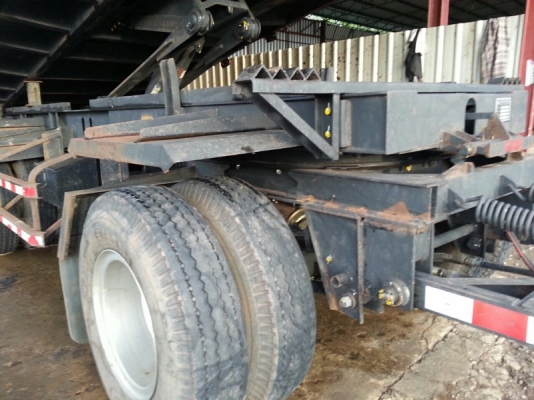 ขายหางพ่วงดั้ม สามมิต 3 เพลา. ปี 55  สนใจติดต่อ 081 - 6079515