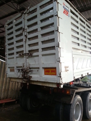 ขายหางพ่วงดั้ม สามมิต 3 เพลา. ปี 55  สนใจติดต่อ 081 - 6079515