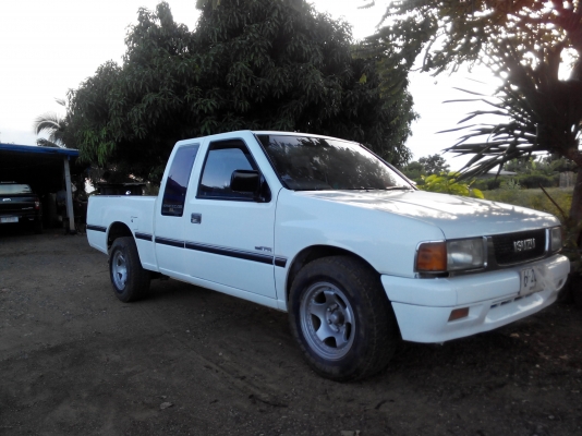 ขายรถกระบะ มังกรทอง สวยๆ พร้อมใช้งาน ขายรถกระบะ มังกรทอง สวยๆ พร้อมใช้งาน