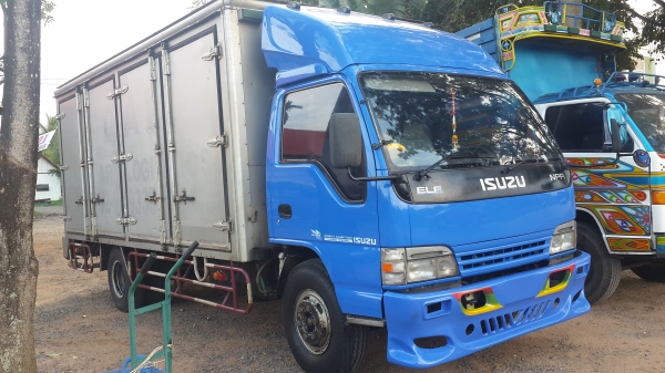 ขาย NPR 130 สวยพร้อมใช้ ปี46 ขาย NPR 130 สวยพร้อมใช้ ปี46