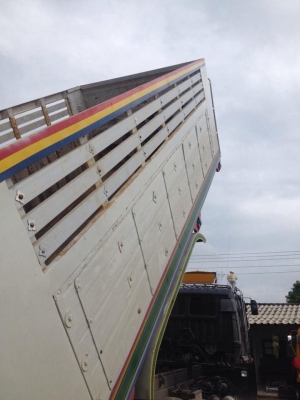 ขายกะบะรถ 10 ล้อ