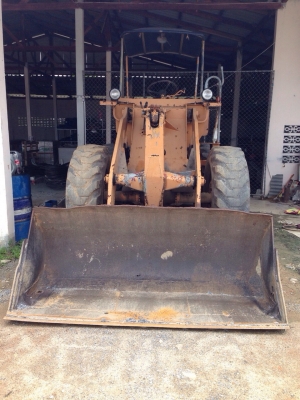 ขายรถตักล้อยาง