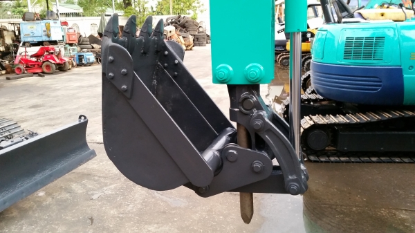 รถขุด KOMATSU รุ่น PC45-1-แทร็กเหล็ก มือสองญี่ปุ่น รถขุด KOMATSU รุ่น PC45-1-แทร็กเหล็ก มือสองญี่ปุ่น