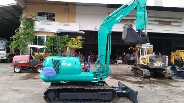รถขุด KOMATSU รุ่น PC45-1-แทร็กเหล็ก มือสองญี่ปุ่น รถขุด KOMATSU รุ่น PC45-1-แทร็กเหล็ก มือสองญี่ปุ่น