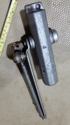 เครื่องปิดประตู อัตโนมัติ Yale MADE IN U.S.A