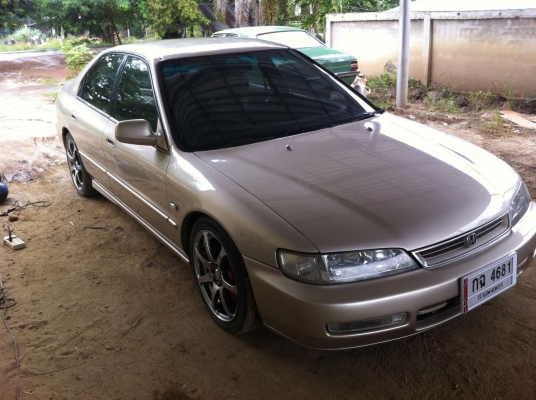 ลดราคาขายด่วน HONDA ACCORD VTI ปี 1997 ตัวTOP เกียร์ออโต้ เพิ่งติดแก๊ส