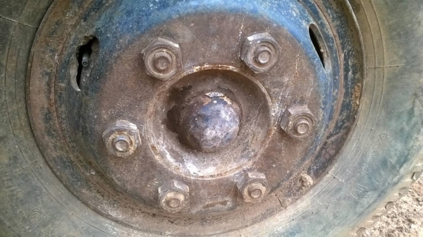 ขาย 6 ล้อ KM779 ยาว 5.50 เมตร เครื่อง WO4D 117 แรงม้า คัสซีสวยตลอดเส้น เฟืองท้ายของ FC4J ยางเต็ม ทะเบียนพร้อมโอน ราคาต่อรองได้