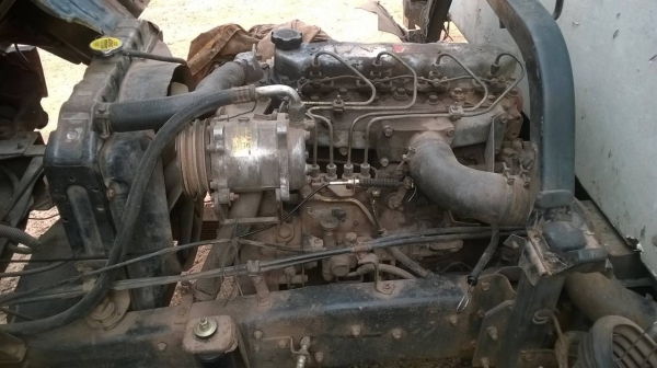 ขาย 6 ล้อ KM779 ยาว 5.50 เมตร เครื่อง WO4D 117 แรงม้า คัสซีสวยตลอดเส้น เฟืองท้ายของ FC4J ยางเต็ม ทะเบียนพร้อมโอน ราคาต่อรองได้