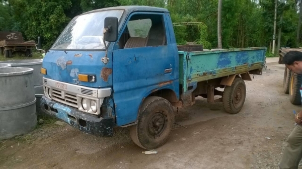 ขายรถ 4 ล้อดั้มหินทราย MITSU คัสซีสวยตลอดเส้น วางเครื่อง ISUZU 88 แรงม้า (ยังไม่ลงเล่ม) วางหัว ISUZU TL ทะเบียน ม.79 ราคาต่อรองได้