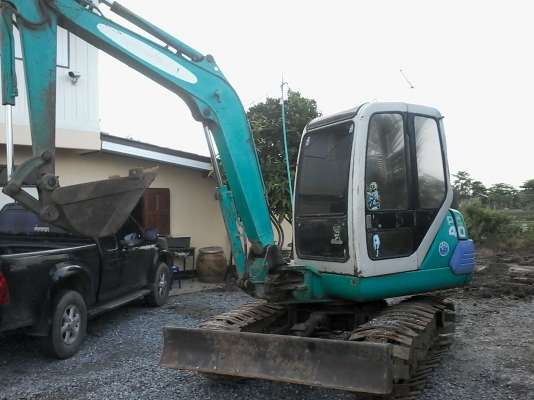 ขาย PC 40-7สภาพสวยเครื่องดีปั๊มแรงแอร์เย็นแทรกยางของเดิมยังอยู่ครับ ขาย PC 40-7สภาพสวยเครื่องดีปั๊มแรงแอร์เย็นแทรกยางของเดิมยังอยู่ครับ