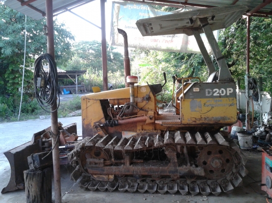ขายด่วน รถแทรคเตอร์ d 20 - 6