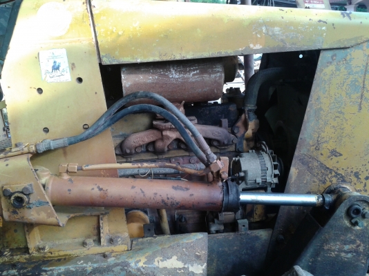 ขายด่วน รถแทรคเตอร์ d 20 - 6