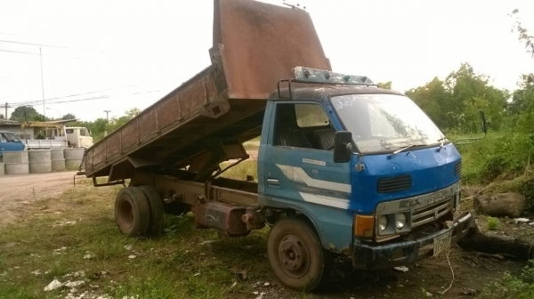 ขายรถ 6 ล้อดั้มหินทรายร้านวัสดุ คัสซีชีตาร์สวยตลอดเส้น เครื่อง 4BE1 110 แรงม้า วางหัว KS ทะเบียนพร้อมโอน ราคาต่อรองได้