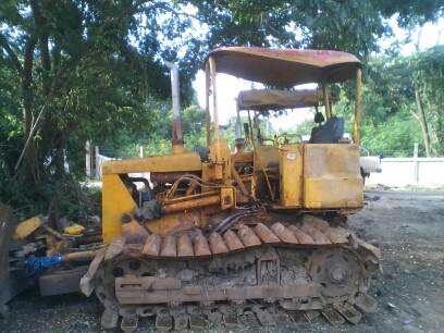 ขายด่วน รถแทรคเตอร์ d 20 - 5