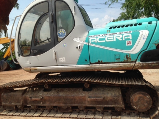 ขายด่วน KOBELCO SK200-2  มาร์คไฟว์  เก่าญี่ปุ่นยังไม่ได้ใช้งานในไทย สภาพสวย เครื่องปั้มดี   6000 ชม. เอวแน่น ไฟฟ้าครบ