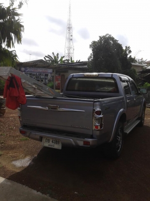 ขายด่วน อีซูซุ 4 ประตู ขายด่วน อีซูซุ 4 ประตู