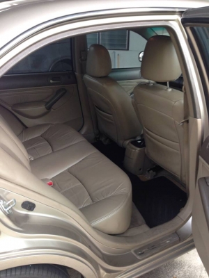 ขายรถเก๋งHONDA CIVIC ปี2001 วิ่ง230,000km เกียร์ออร์โต้ เซ็คศูนย์ตลอด มือเดียวป้ายแดง รถผู้หญิงใช้งาน สีสันสวย ไม่เคยชนไม่เคยเฉี่ยว เครื่องดี ภายในสวยสะอาด ห้องเครื่องสะอาด พร้อมใช้งาน เอกสารพร้อมโอน สนใจโทร090-8588220คุณนะ ID:narong498 หรือwww.truck.in.t