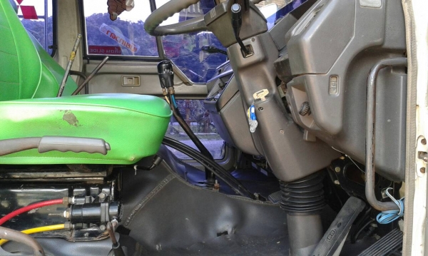 MITSUBISHI  FN527 TF 5xxx 10 ล้อ 2 เพลา ดัมพ์สามมิตรลอนเฉียง มีระบบลากจูง