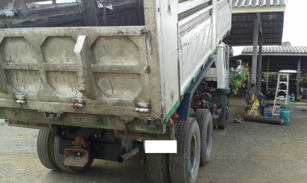 MITSUBISHI  FN527 TF 5xxx 10 ล้อ 2 เพลา ดัมพ์สามมิตรลอนเฉียง มีระบบลากจูง