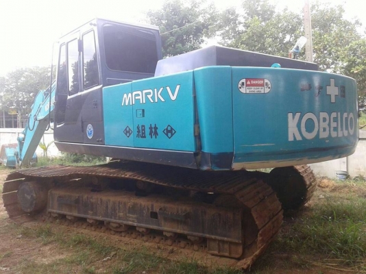 ***ขายแล้วครับขอบคุณ Truck2hand ขายแบคโฮ KOBELCO MARK2 SK200 S.No.YN-1476 เครื่องเดิม ปั้มเดิม แน่นดี แรงดี ทำงานดี เร็วดี บูมอาร์มสวย ไม่ปะไม่ดาม ไม่มีร้าว บุ้งกี๋ดี ไม่ผุ ยังหนาดี เอวดี แน่นดี ช่วงล่าง70-80\% เฟรมสวยหยาไม่ผุ โซ่ยังหนา แทร็กดีครบ โรลเลอร์