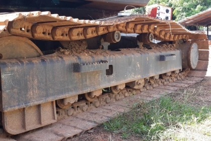 ***ขายแล้วครับขอบคุณ Truck2hand ขายแบคโฮ KOBELCO MARK2 SK200 S.No.YN-1476 เครื่องเดิม ปั้มเดิม แน่นดี แรงดี ทำงานดี เร็วดี บูมอาร์มสวย ไม่ปะไม่ดาม ไม่มีร้าว บุ้งกี๋ดี ไม่ผุ ยังหนาดี เอวดี แน่นดี ช่วงล่าง70-80\% เฟรมสวยหยาไม่ผุ โซ่ยังหนา แทร็กดีครบ โรลเลอร์