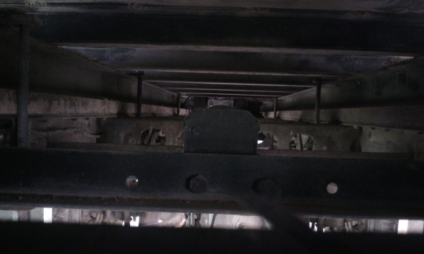 6 ล้อ ISUZU FSR11H 145 HP ยาว 5.5 ม ถังน้ำแฝดสยาม หรือกระบะคาร์โก้