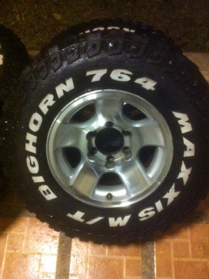 ขายล้อลาย vx80. พร้อมยาง maxxis mud