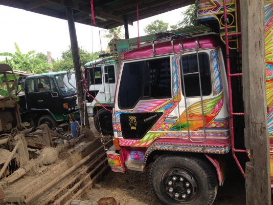 mitsubishi 6 ล้อใหญ่ ดั้ม สภาพเยี่ยม ราคาถูก