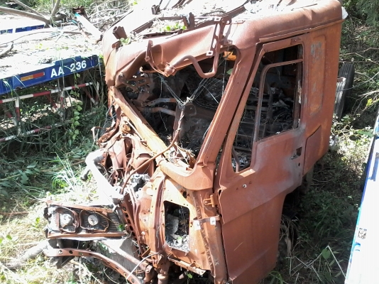 ขายด่วนครับ รถอุบัติเหตุ หัวลาก SINOTRUCK 345 CC. เครื่อง เกียร์ ช่วงล่าง VOLVO .ยังใช้ได้ (เปลี่ยน หัวเก๋ง ยาง ทำสี ใหม่ ก็จบได้เลยครับ)