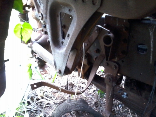 ขายด่วนครับ รถอุบัติเหตุ หัวลาก SINOTRUCK 345 CC. เครื่อง เกียร์ ช่วงล่าง VOLVO .ยังใช้ได้ (เปลี่ยน หัวเก๋ง ยาง ทำสี ใหม่ ก็จบได้เลยครับ)