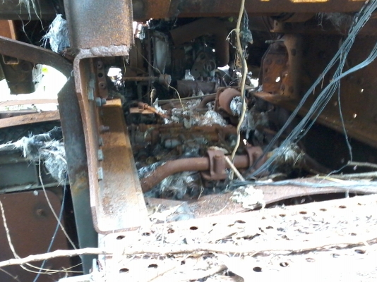 ขายด่วนครับ รถอุบัติเหตุ หัวลาก SINOTRUCK 345 CC. เครื่อง เกียร์ ช่วงล่าง VOLVO .ยังใช้ได้ (เปลี่ยน หัวเก๋ง ยาง ทำสี ใหม่ ก็จบได้เลยครับ)