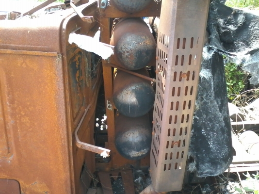 ขายด่วนครับ รถอุบัติเหตุ หัวลาก SINOTRUCK 345 CC. เครื่อง เกียร์ ช่วงล่าง VOLVO .ยังใช้ได้ (เปลี่ยน หัวเก๋ง ยาง ทำสี ใหม่ ก็จบได้เลยครับ)