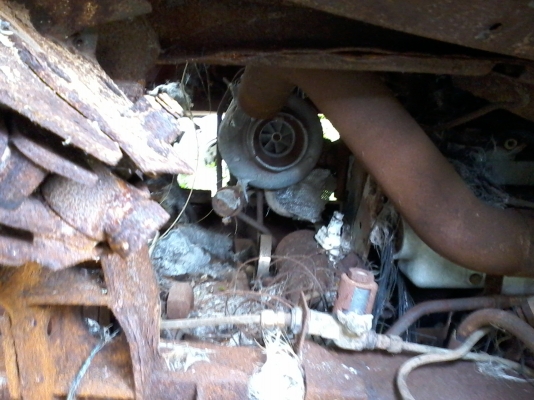 ขายด่วนครับ รถอุบัติเหตุ หัวลาก SINOTRUCK 345 CC. เครื่อง เกียร์ ช่วงล่าง VOLVO .ยังใช้ได้ (เปลี่ยน หัวเก๋ง ยาง ทำสี ใหม่ ก็จบได้เลยครับ)