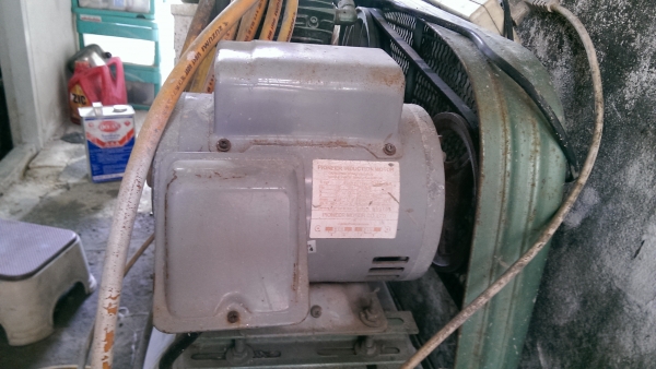 ถังลม yee 1hp.120 ลิตร ถังลม yee 1hp.120 ลิตร