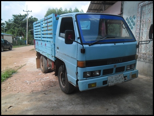 ขายด่วน!!! อีซูซุ 4 ล้อกลาง ขายด่วน!!! อีซูซุ 4 ล้อกลาง