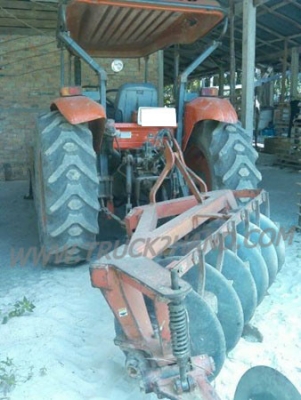 รถไถ ยี่ห้อ KUBOTA  สภาพพร้อมใช้งาน