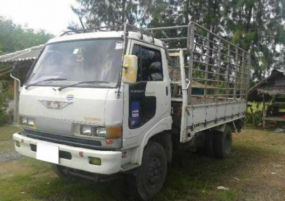 รถบรรทุก 6 ล้อ ยี่ห้อ HINO  กระบะรั้วเหล็ก KM777 117 แรงม้า