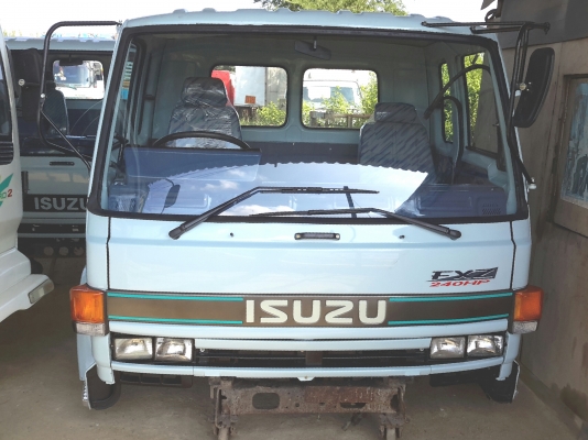 หัวเก๋ง   ISUZU   ROCKY   สวยๆ  พร้อมใช้งานครับ   (  ใส่   10 ล้อ   และ   6  ล้อใหญ่  )     ( มีหลายหัว )