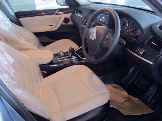 BMW..รถวิ่ง 9388 กม. 15 ส.ค.2557 รถใหม่ป้ายแดง...ไม่มีเฉี่ยวชน เล่มพร้อม.