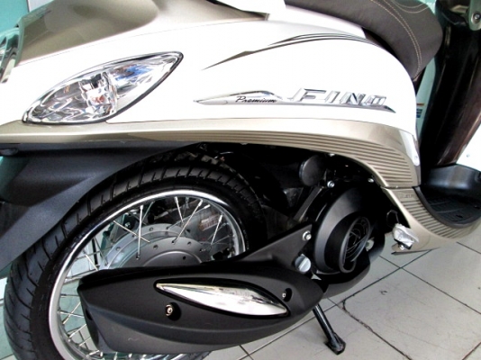 Fino i สีขาวนํ้าตาล ขาวๆพิมนิยม  ลายพรีเมี่ยม รถเดือน ตุลาคม ปี 56 ไมล์ 1 พันโล แถม 2 รายการ 30900