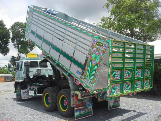 ขาย isuzu ร็อกกี้ 195 ใหม่เอี่ยม มือเดียว ขาย isuzu ร็อกกี้ 195 ใหม่เอี่ยม มือเดียว