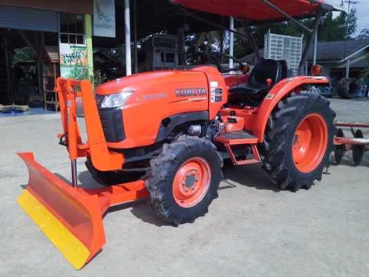 ขาย แทรกเตอร์ KUBOTA L3608 สีเดิมๆ สวยๆคับ