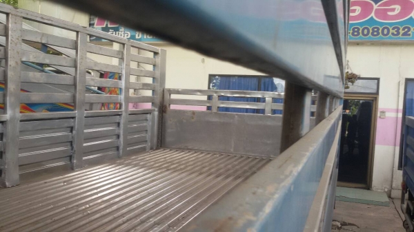 ขายรถ6ล้อNPR115แรง กะบะเลส รถห้างแท้เกียรสั้น เครื่องดี คัชชีใช้ได้ ยาว4.30เมตร แอร์เย็น สถาพเอาไปใช้งานได้เลยครับ ราคาโดนครับ กระบะเลสของเอกชัย ขายรถ6ล้อNPR115แรง กะบะเลส รถห้างแท้เกียรสั้น เครื่องดี คัชชีใช้ได้ ยาว4.30เมตร แอร์เย็น สถาพเอาไปใช้งานได้เลยครับ ราคาโดนครับ กระบะเลสของเอกชัย