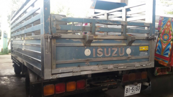 ขายรถ6ล้อNPR115แรง กะบะเลส รถห้างแท้เกียรสั้น เครื่องดี คัชชีใช้ได้ ยาว4.30เมตร แอร์เย็น สถาพเอาไปใช้งานได้เลยครับ ราคาโดนครับ กระบะเลสของเอกชัย ขายรถ6ล้อNPR115แรง กะบะเลส รถห้างแท้เกียรสั้น เครื่องดี คัชชีใช้ได้ ยาว4.30เมตร แอร์เย็น สถาพเอาไปใช้งานได้เลยครับ ราคาโดนครับ กระบะเลสของเอกชัย