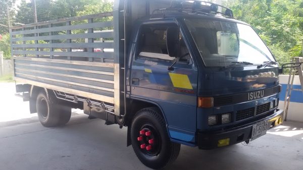 ขายรถ6ล้อNPR115แรง กะบะเลส รถห้างแท้เกียรสั้น เครื่องดี คัชชีใช้ได้ ยาว4.30เมตร แอร์เย็น สถาพเอาไปใช้งานได้เลยครับ ราคาโดนครับ กระบะเลสของเอกชัย ขายรถ6ล้อNPR115แรง กะบะเลส รถห้างแท้เกียรสั้น เครื่องดี คัชชีใช้ได้ ยาว4.30เมตร แอร์เย็น สถาพเอาไปใช้งานได้เลยครับ ราคาโดนครับ กระบะเลสของเอกชัย