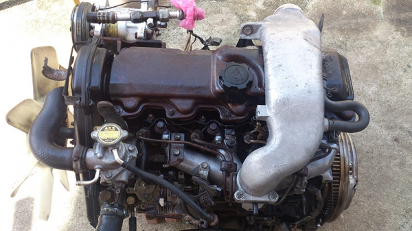 ขายเครื่องยนต์ TOYOTA 2L พร้อมเลขเครื่อง