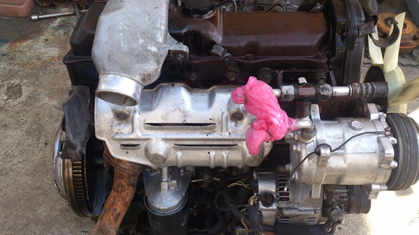 ขายเครื่องยนต์ TOYOTA 2L พร้อมเลขเครื่อง