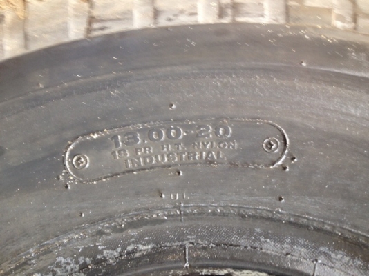 ยาง\%13.00-20 BRIDGESTONE  18 PR ขายถูก