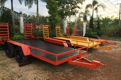 ขายเทรเลอร์บรรทุกรถเกี่ยว รถแทรคเตอร์ รถแมคโครเล็ก มีหลายขนาด ขายเทรเลอร์บรรทุกรถเกี่ยว รถแทรคเตอร์ รถแมคโครเล็ก มีหลายขนาด